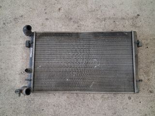 bontott AUDI A3 Vízhűtő Radiátor (Klímás)