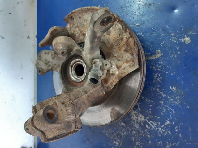 bontott AUDI A3 Bal első Csonkállvány Kerékaggyal