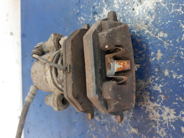 bontott AUDI A3 Bal első Féknyereg Munkahengerrel