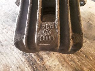 bontott AUDI A3 Bal hátsó Féknyereg Munkahengerrel