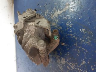 bontott AUDI A3 Bal hátsó Féknyereg Munkahengerrel