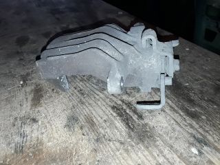 bontott AUDI A3 Bal hátsó Féknyereg Munkahengerrel