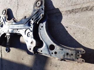 bontott AUDI A3 Első Bölcső