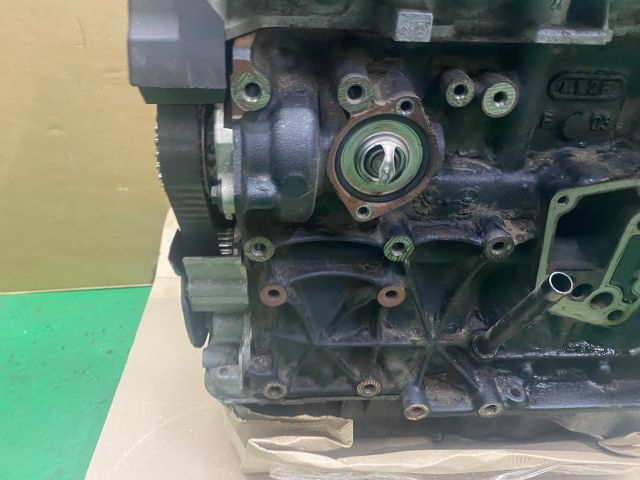 bontott AUDI A3 Motor (Fűzött blokk hengerfejjel)