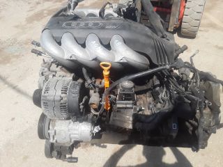 bontott AUDI A3 Motor (Fűzött blokk hengerfejjel)