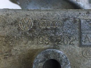 bontott AUDI A3 Motor Tartó Bak (Pozíciófüggetlen)