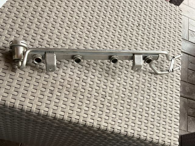 bontott AUDI A3 Porlasztó Sor / Híd