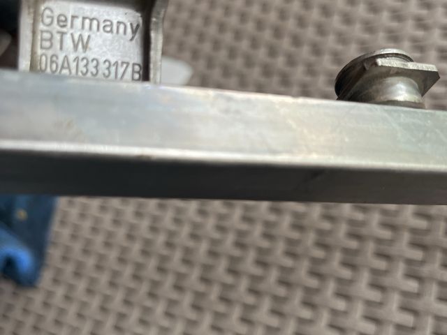 bontott AUDI A3 Porlasztó Sor / Híd