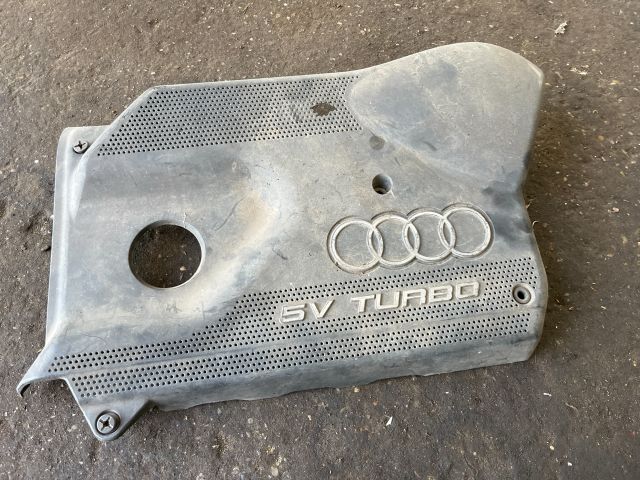 bontott AUDI A3 Felső Motorburkolat
