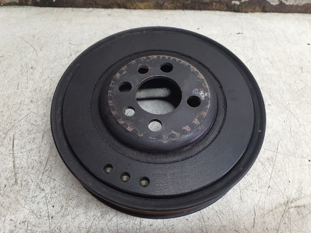 bontott AUDI A3 Főtengely Szíjtárcsa