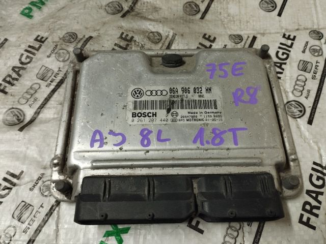 bontott AUDI A3 Motorvezérlő