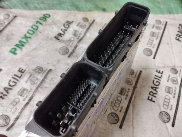 bontott AUDI A3 Motorvezérlő