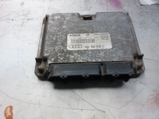 bontott AUDI A3 Motorvezérlő