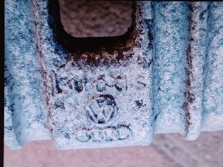 bontott AUDI A3 Bal hátsó Féknyereg Munkahengerrel