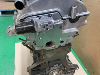 bontott AUDI A3 Motor (Fűzött blokk hengerfejjel)