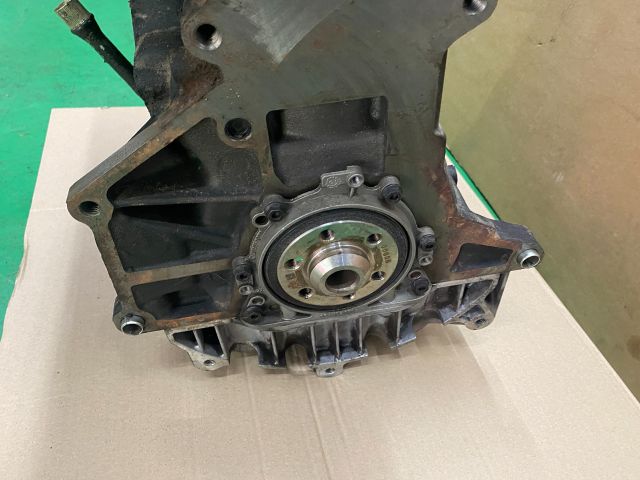 bontott AUDI A3 Motor (Fűzött blokk hengerfejjel)