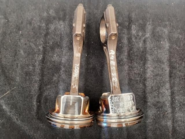 bontott AUDI A3 Dugattyú