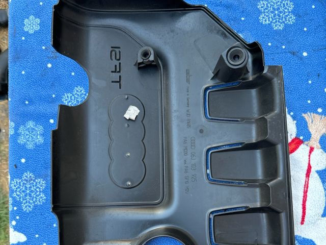 bontott AUDI A3 Felső Motorburkolat