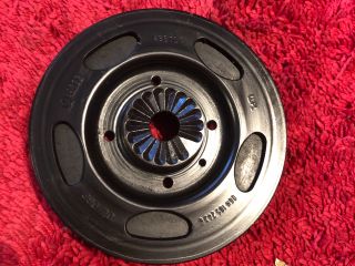 bontott AUDI A3 Főtengely Szíjtárcsa