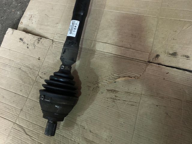 bontott AUDI A3 Jobb Féltengely