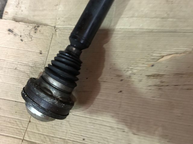 bontott AUDI A3 Jobb Féltengely