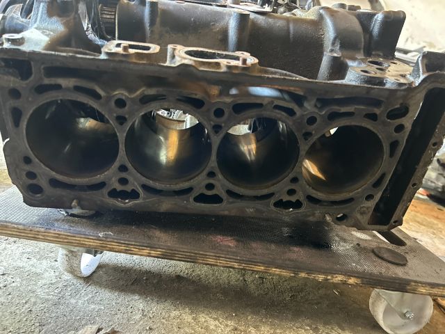 bontott AUDI A3 Motorblokk (Fűzött)