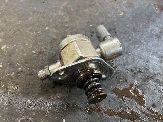 bontott AUDI A3 Nagynyomású Szivattyú