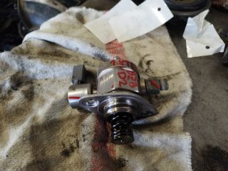 bontott AUDI A3 Nagynyomású Szivattyú