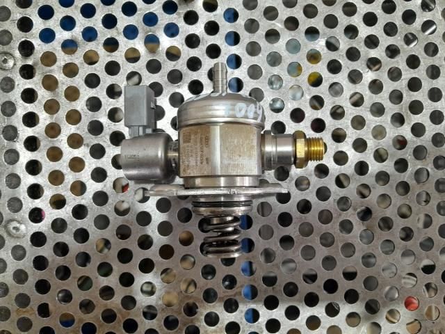 bontott AUDI A3 Nagynyomású Szivattyú