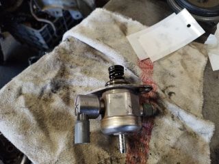 bontott AUDI A3 Nagynyomású Szivattyú