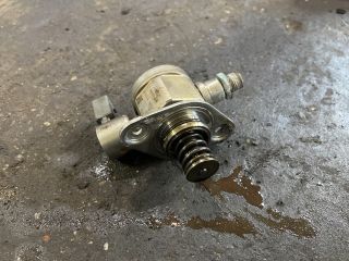 bontott AUDI A3 Nagynyomású Szivattyú