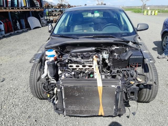 bontott AUDI A3 Nagynyomású Szivattyú