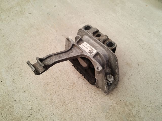 bontott AUDI A3 Első Motorfelfüggesztés