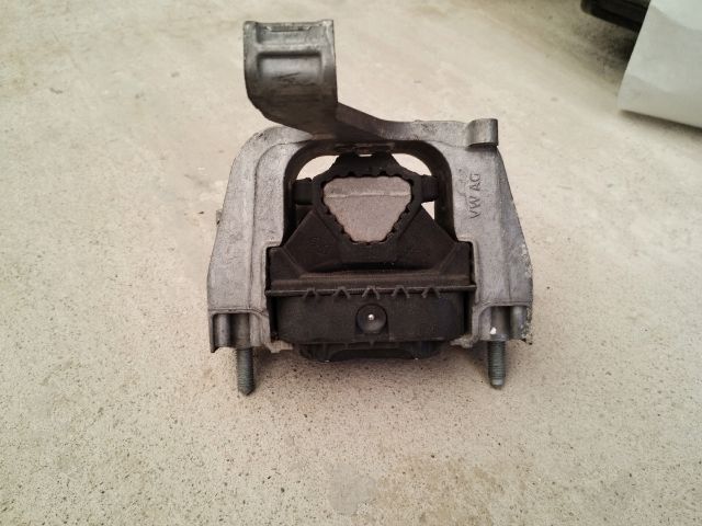 bontott AUDI A3 Első Motorfelfüggesztés