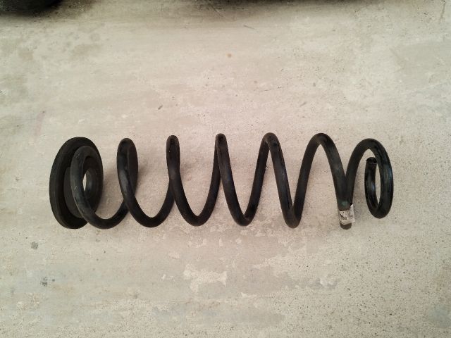bontott AUDI A3 Hátsó Rugó