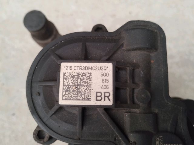 bontott AUDI A3 Jobb hátsó Féknyereg Munkahengerrel