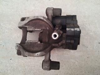 bontott AUDI A3 Jobb hátsó Féknyereg Munkahengerrel