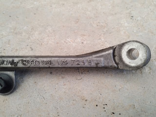 bontott AUDI A3 Motor Tartó Bak (Fém)