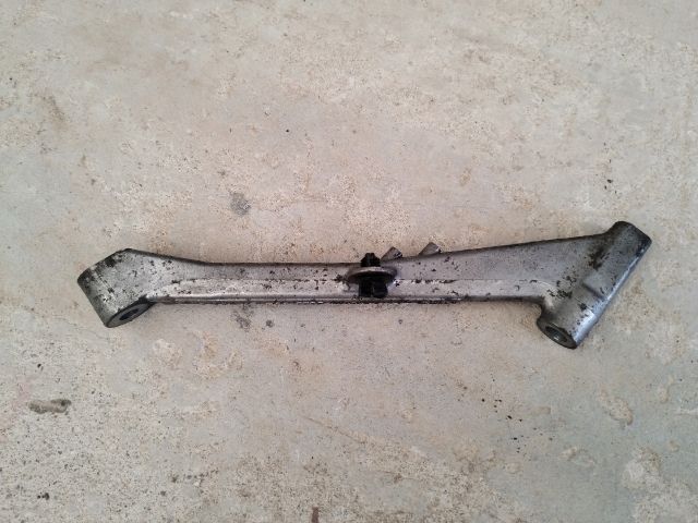 bontott AUDI A3 Motor Tartó Bak (Fém)