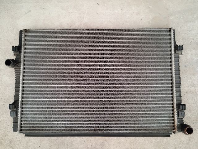 bontott AUDI A3 Vízhűtő Radiátor (Klímás)