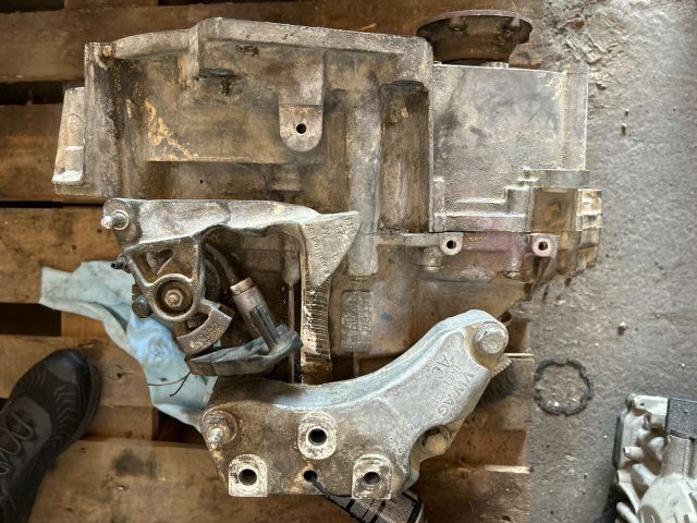 bontott AUDI A3 Váltó (Mechanikus)