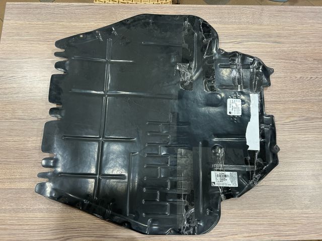 bontott AUDI A3 Alsó Motorburkolat