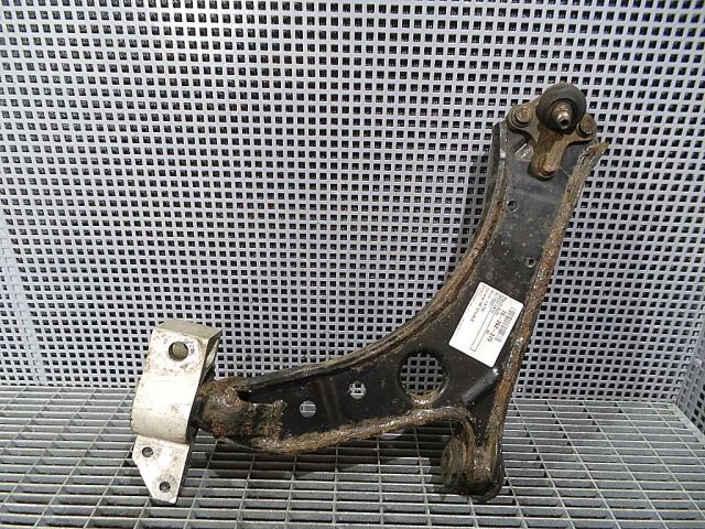 bontott AUDI A3 Bal első Lengőkar