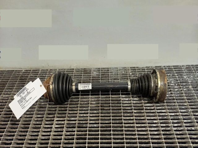 bontott AUDI A3 Bal Féltengely