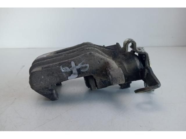 bontott AUDI A3 Bal hátsó Féknyereg Munkahengerrel