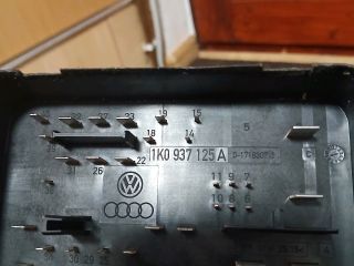 bontott AUDI A3 Biztosítéktábla Motortér