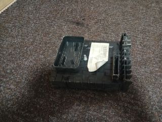 bontott AUDI A3 Biztosítéktábla Motortér