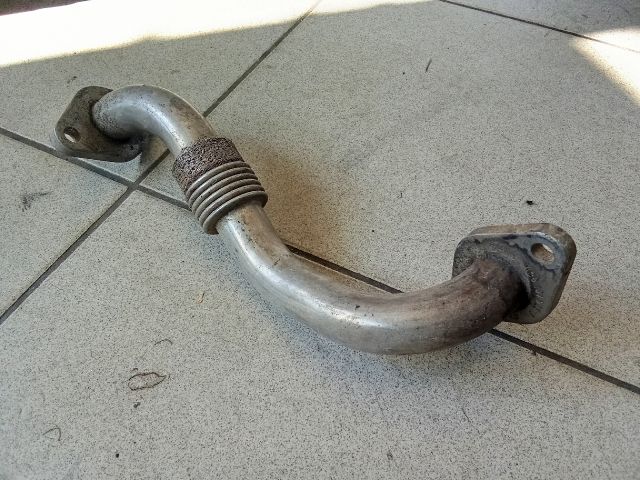 bontott AUDI A3 EGR Hűtő Cső