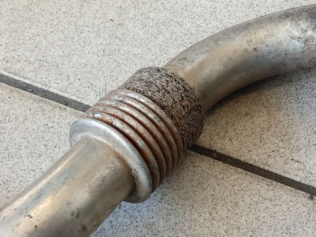 bontott AUDI A3 EGR Hűtő Cső