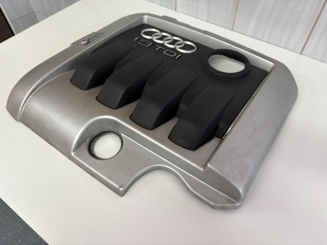 bontott AUDI A3 Felső Motorburkolat